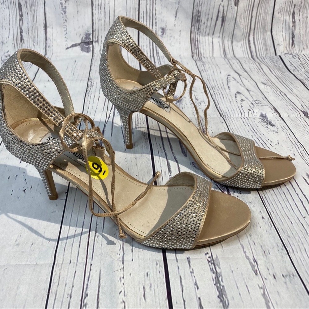 Steve Madden salsaa-r heel